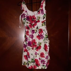 Adorable flower dress size 8